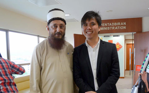 Sheikh Imran Hosein with KH Lau